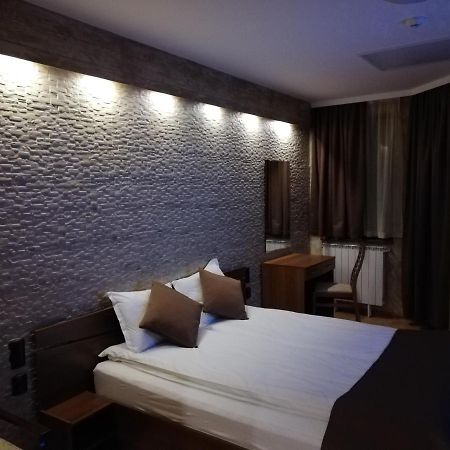 Hq Apartments Villa Park بوروفتس المظهر الخارجي الصورة