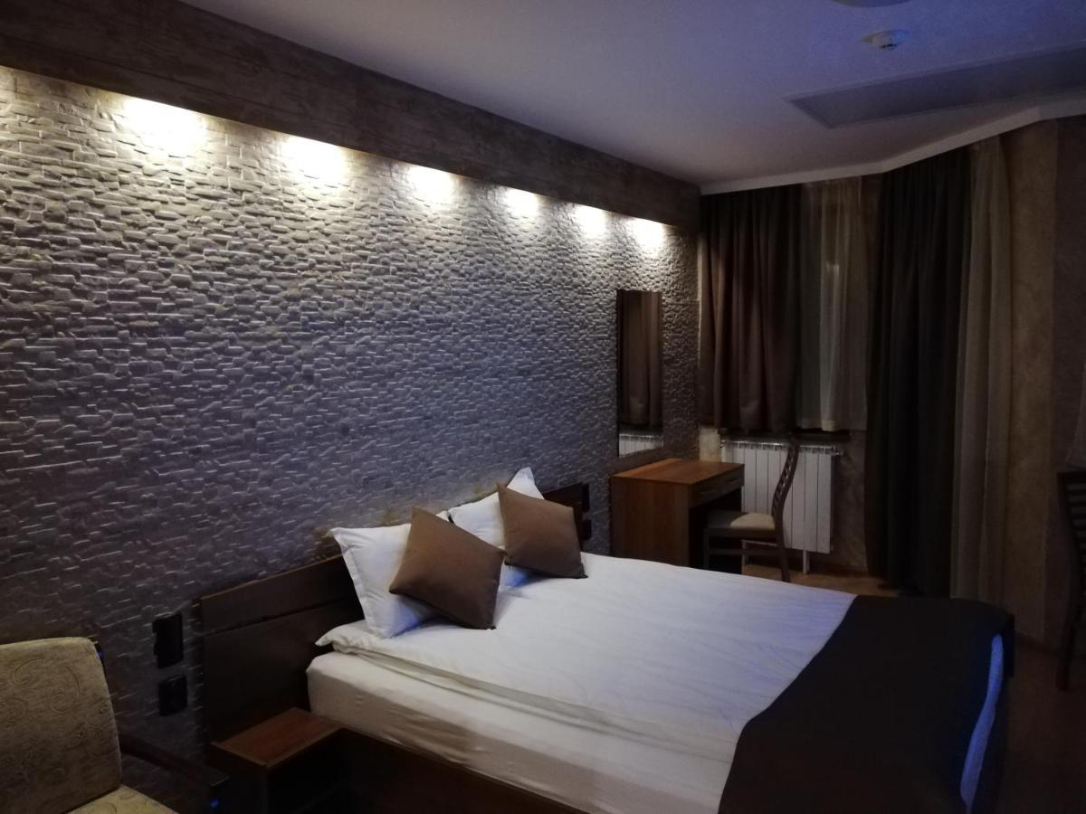 Hq Apartments Villa Park بوروفتس المظهر الخارجي الصورة