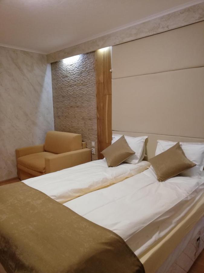 Hq Apartments Villa Park بوروفتس المظهر الخارجي الصورة