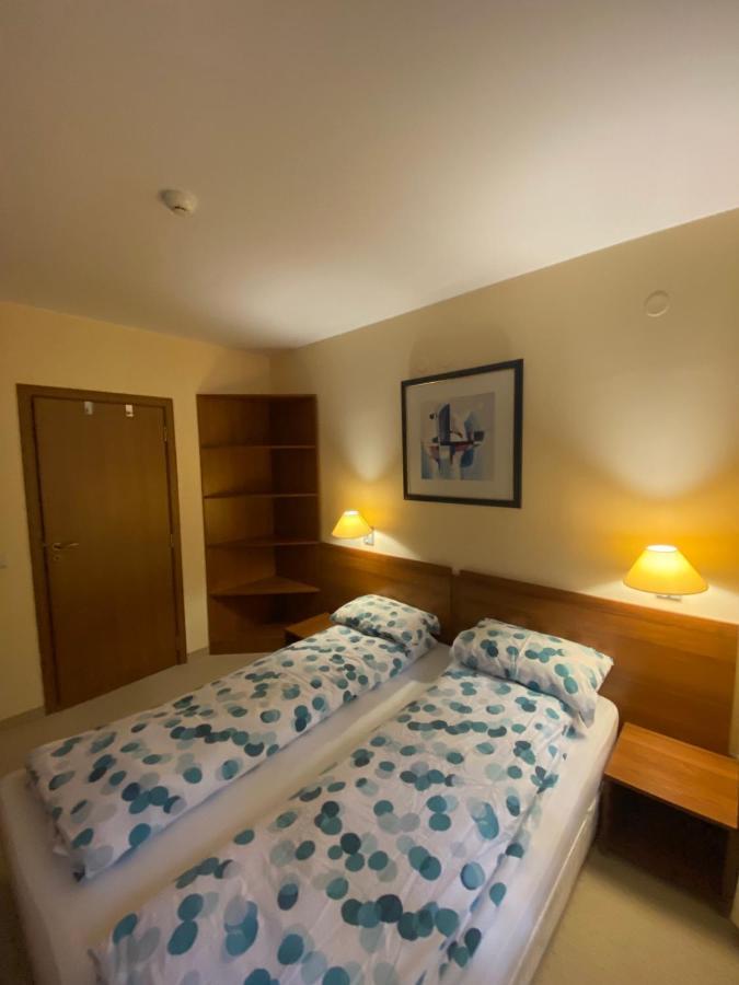 Hq Apartments Villa Park بوروفتس المظهر الخارجي الصورة