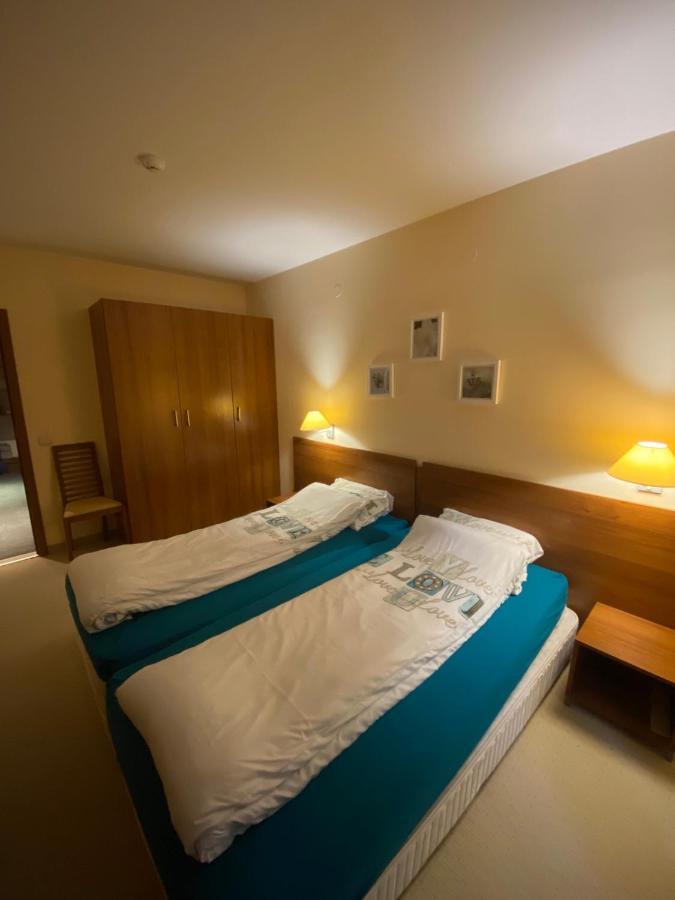 Hq Apartments Villa Park بوروفتس المظهر الخارجي الصورة