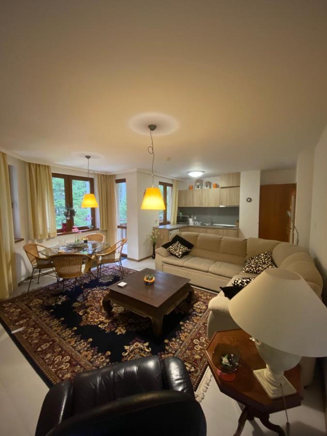 Hq Apartments Villa Park بوروفتس المظهر الخارجي الصورة