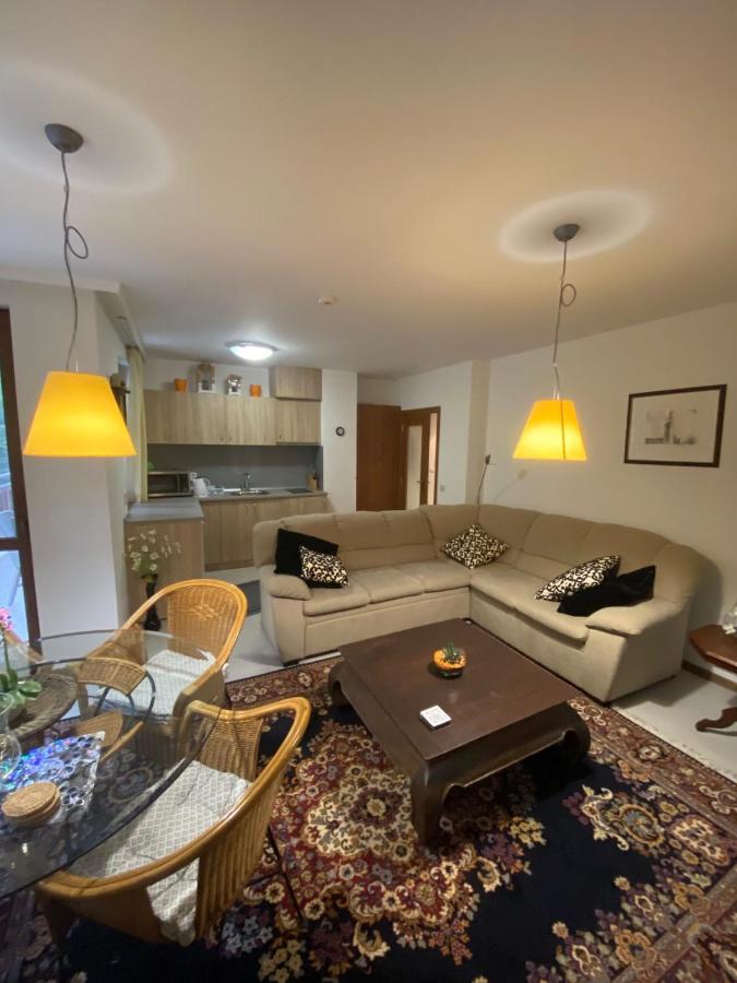 Hq Apartments Villa Park بوروفتس المظهر الخارجي الصورة