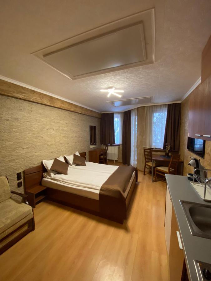 Hq Apartments Villa Park بوروفتس المظهر الخارجي الصورة