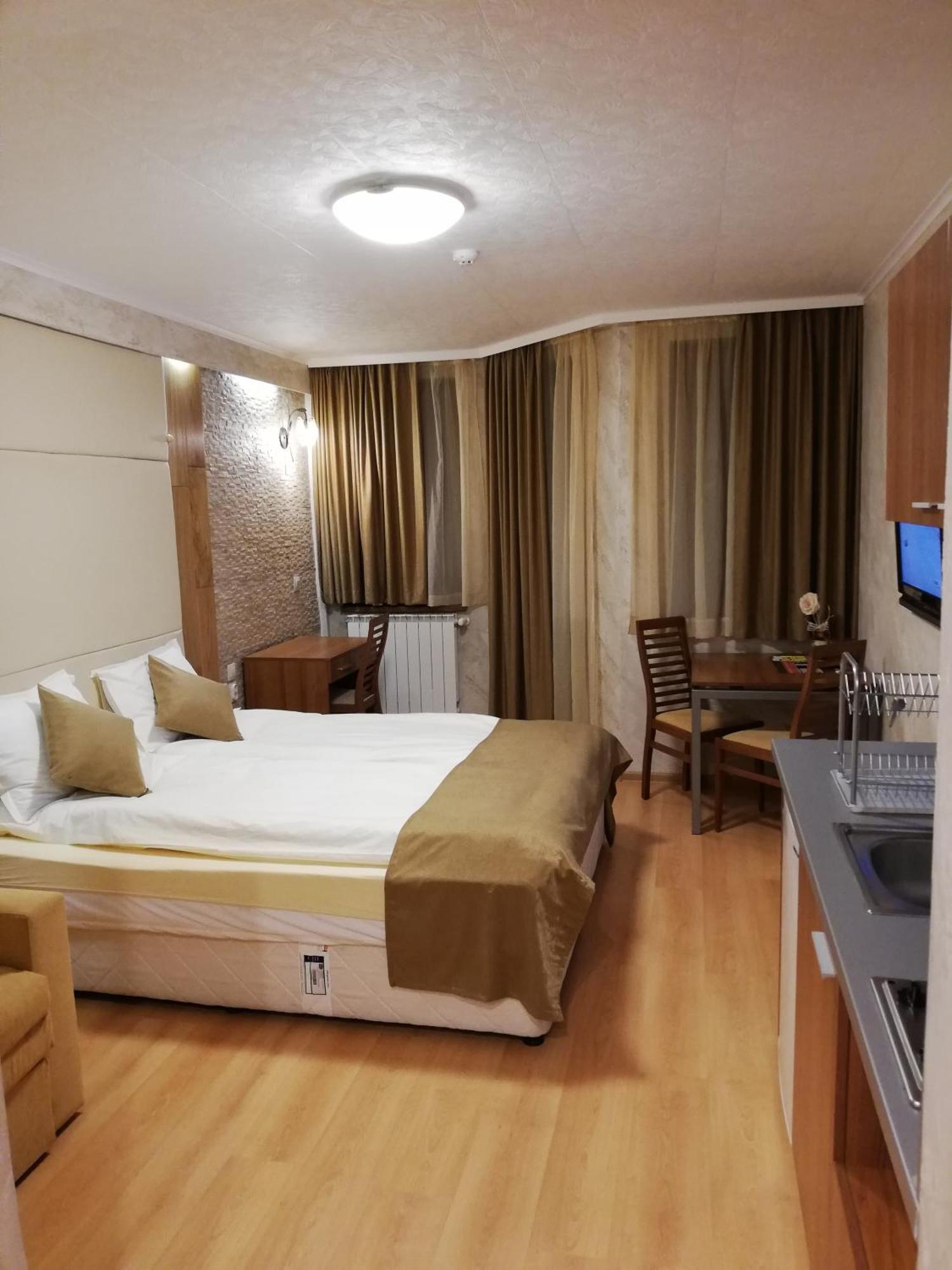 Hq Apartments Villa Park بوروفتس الغرفة الصورة